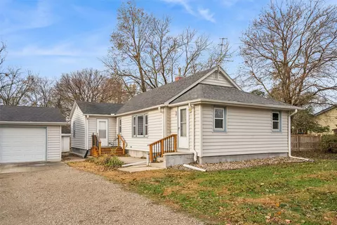 3125 Raccoon St, Des Moines, IA 50317