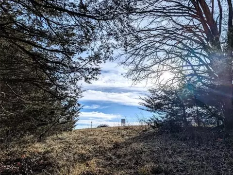 1775 Doyle St, Osceola, IA 50213