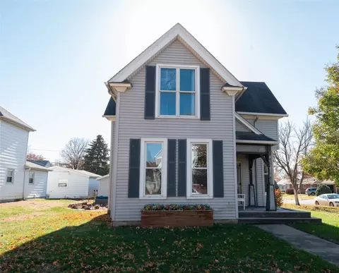 414 W Main St, Knoxville, IA 50138