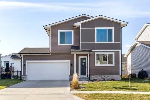 616 NE Pearl Dr, Ankeny, IA 50021