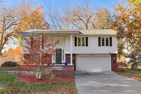 112 Blaine St NW, Bondurant, IA 50035