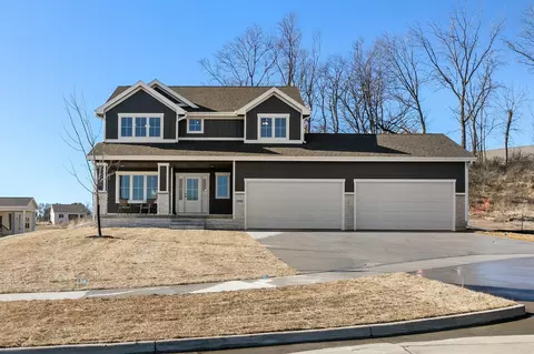 196 E Bridge Cir, Polk City, IA 50226