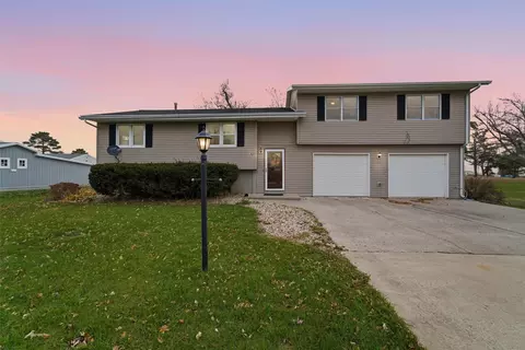 115 Walnut St, New Providence, IA 50206