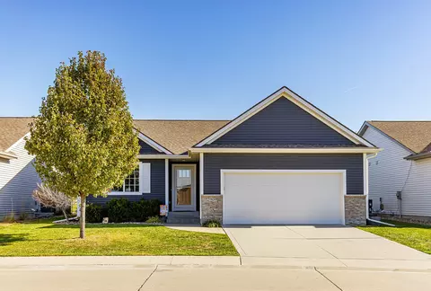 2909 SW Country Ln, Ankeny, IA 50023