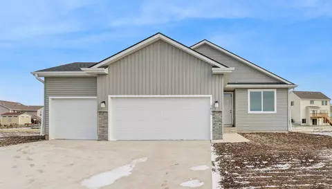 2835 6th Ave SW, Altoona, IA 50009