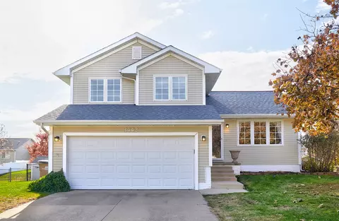3442 Glenwood Dr, West Des Moines, IA 50265