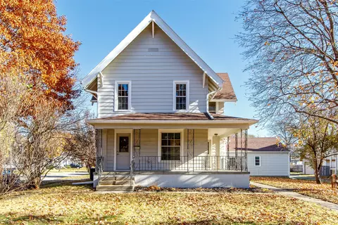 826 Duff Ave, Ames, IA 50010
