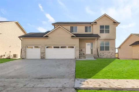 405 NE 59th St, Ankeny, IA 50021
