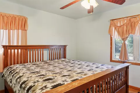 Bedroom - 3941 30th St, Des Moines, IA 50310 photo 2 of 5
