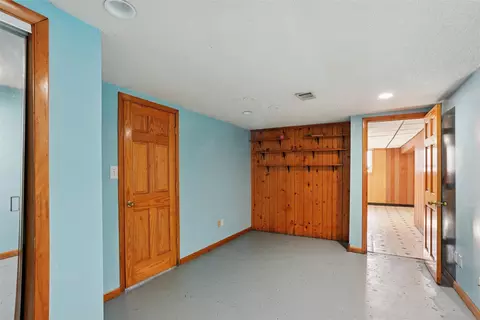 Bedroom - 3941 30th St, Des Moines, IA 50310 photo 5 of 5