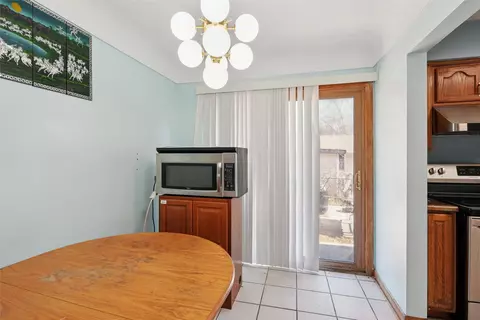 Dining - 3941 30th St, Des Moines, IA 50310 photo 1 of 1