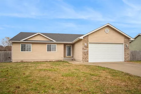 500 15th St SE, Bondurant, IA 50035