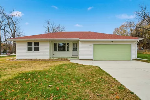 1305 Main St, Norwalk, IA 50211