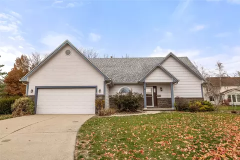 4406 99th St, Urbandale, IA 50322