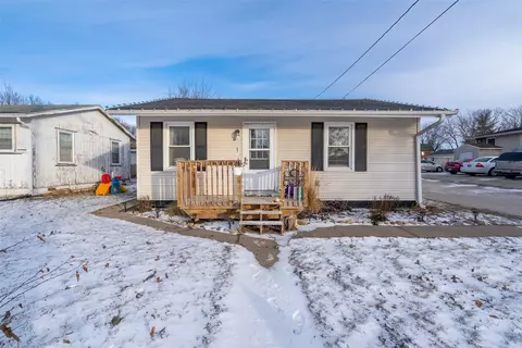 302 Columbus St N, Pleasantville, IA 50225