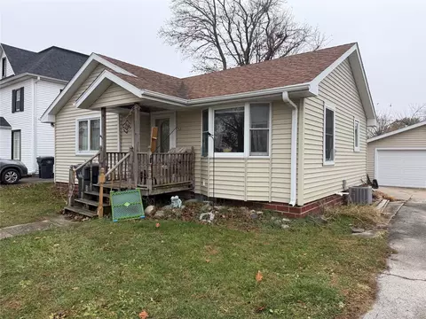 211 N Center St, Zearing, IA 50278