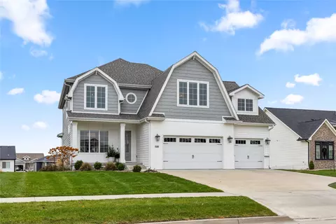 720 Daybreak Dr, Waukee, IA 50263