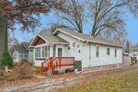 3012 Cornell St, Des Moines, IA 50313
