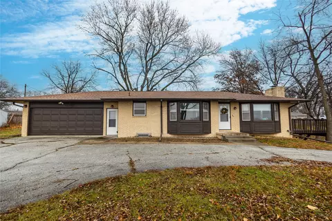 605 Guthrie Ave, De Soto, IA 50069