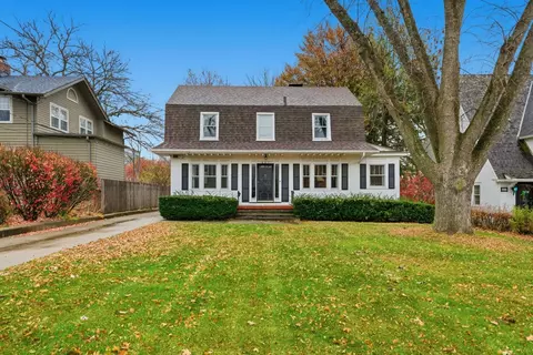 407 38th Pl, Des Moines, IA 50312