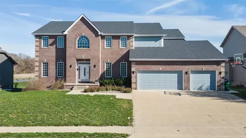 3907 147th St, Urbandale, IA 50323