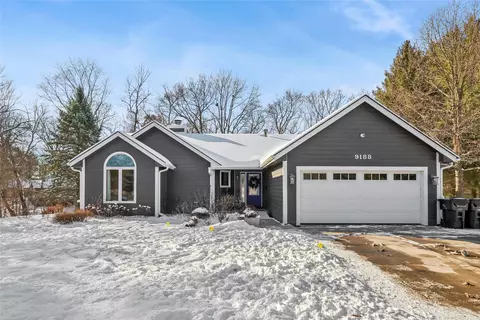 9188 NW Polk City Dr, Polk City, IA 50226