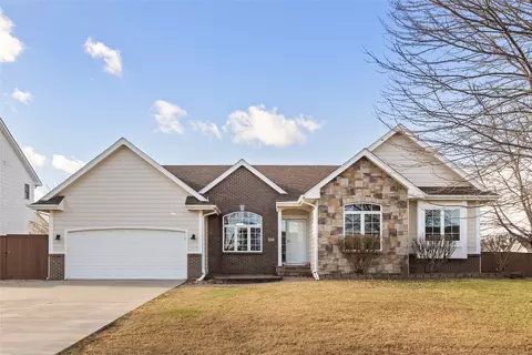 330 NW Watercrest Dr, Ankeny, IA 50023