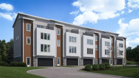 704 S My Way, West Des Moines, IA 50266
