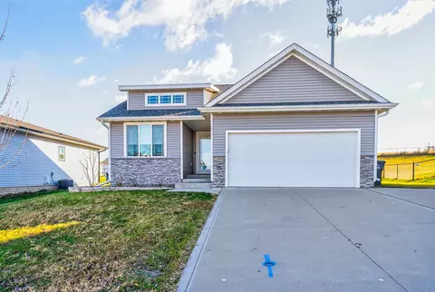 2609 E 48th St, Des Moines, IA 50317