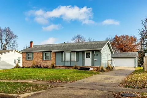 305 NE Crestmoor Pl, Ankeny, IA 50021