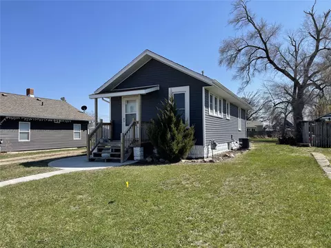 1207 E Boone St, Marshalltown, IA 50158