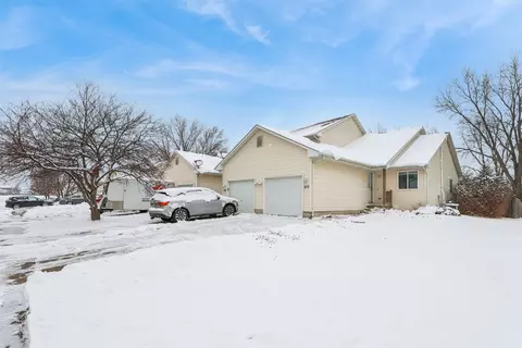 317 N Cherokee Dr, Polk City, IA 50226