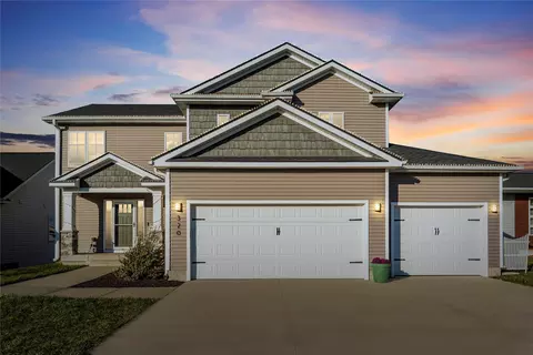 320 Aaron Ave NW, Bondurant, IA 50035