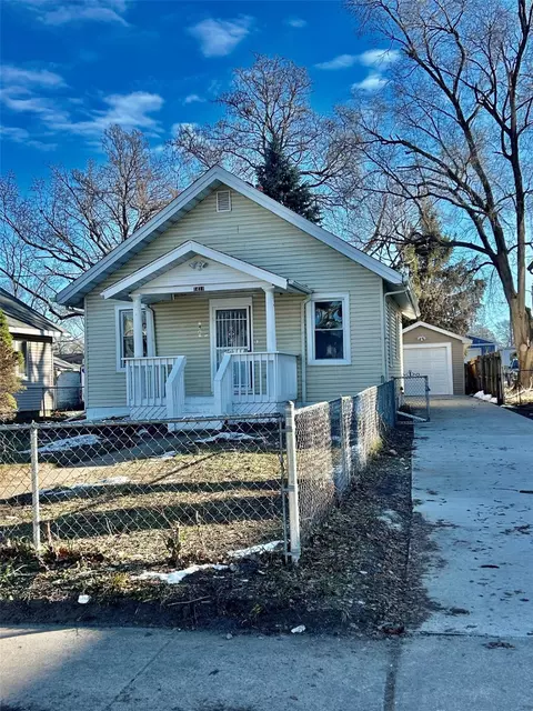 1411 Idaho St, Des Moines, IA 50316