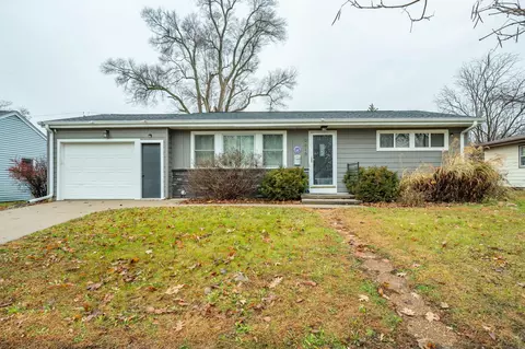 2213 Jensen Ave, Ames, IA 50010