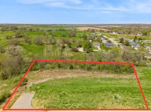 320 Hudson Ave, Van Meter, IA 50261