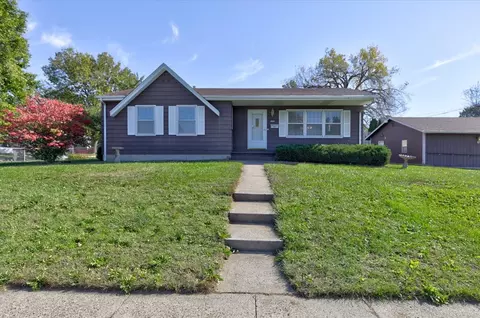 3315 E 25th St, Des Moines, IA 50317