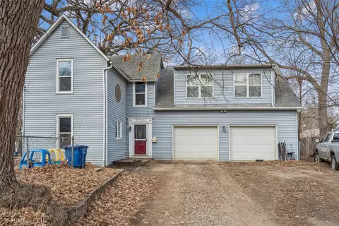 2731 Franklin Ave, Des Moines, IA 50310