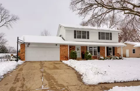 4112 75th St, Urbandale, IA 50322