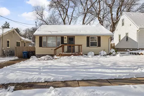 4120 10th St, Des Moines, IA 50313