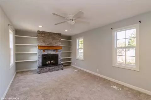 426 S Ankeny Blvd, Ankeny, IA 50023