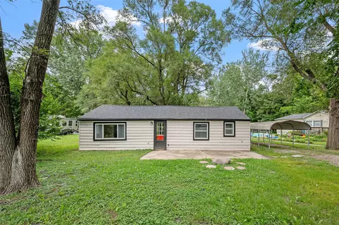 2776 NE Norwood Ln, Des Moines, IA 50317