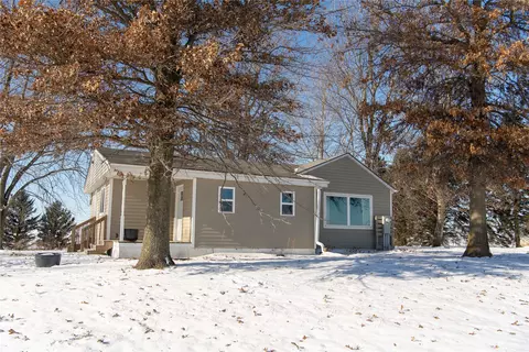 2115 Bayard Ave, Leighton, IA 50143