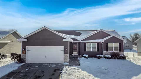 104 NE 23rd Ct, Grimes, IA 50111