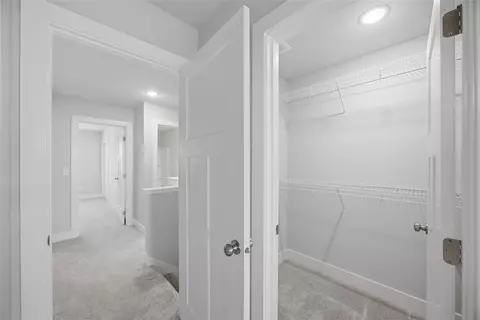 Entry Way - 4232 NE Timber Ln, Ankeny, IA 50021 photo 4 of 4