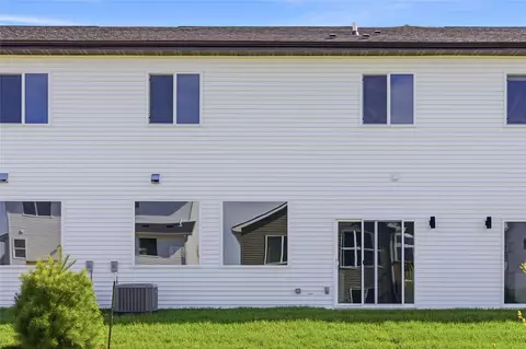Exterior - 4232 NE Timber Ln, Ankeny, IA 50021 photo 2 of 2