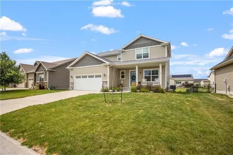 513 SE 17th St, Grimes, IA 50111