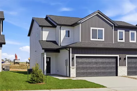 115 NE Doe Pointe Ln, Ankeny, IA 50021
