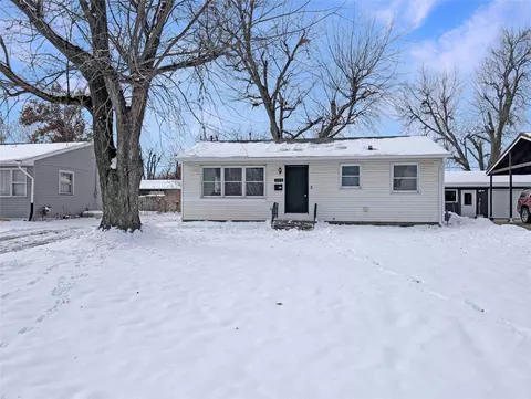 204 Sharon Ave, Marshalltown, IA 50158