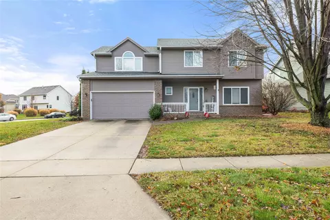 14000 Buena Vista Dr, Urbandale, IA 50323